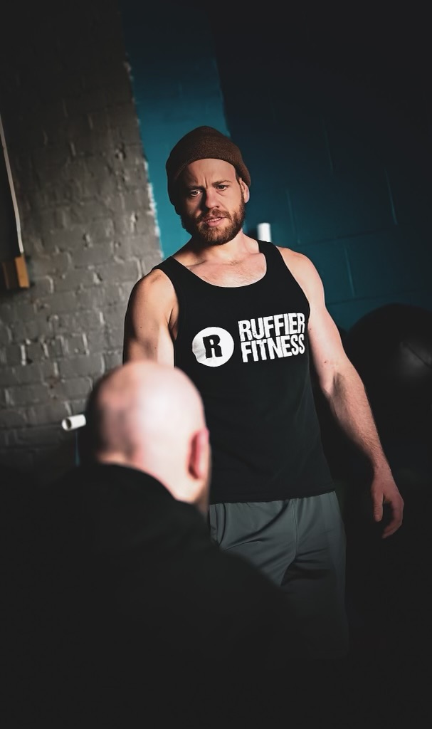 Personal trainer with client | ruffier fitness